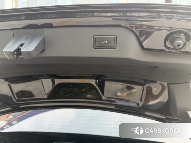 Volkswagen Passat id 4313406 из Китая 18