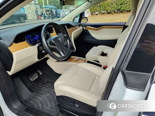 Tesla Model X id 3919484 из Китая 8