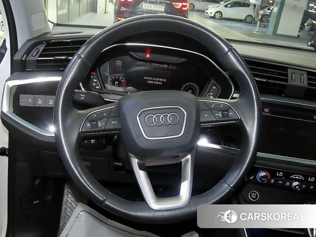 Audi Q3 (F3) id 3933824 из Кореи 18