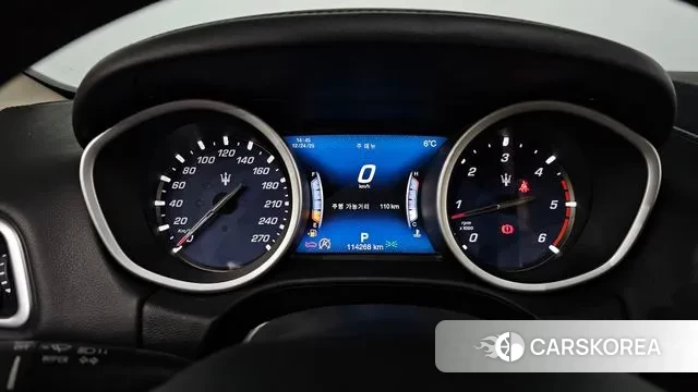 Maserati Ghibli id 3515302 из Кореи 18