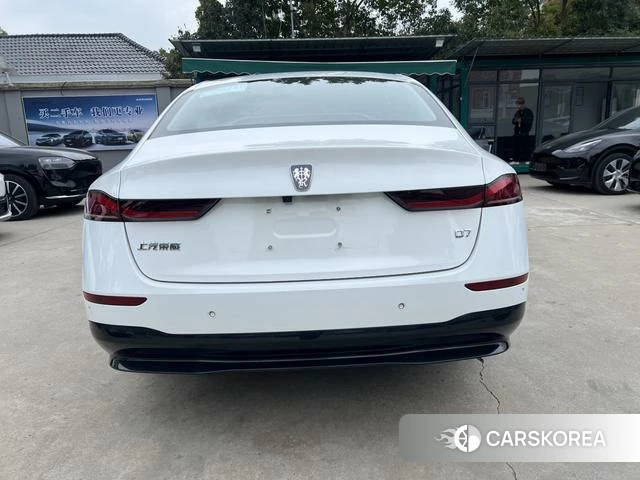Roewe D7 EV id 4239114 из Китая 8