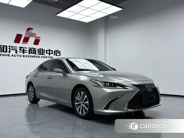 Lexus ES id 4262111 из Китая 10