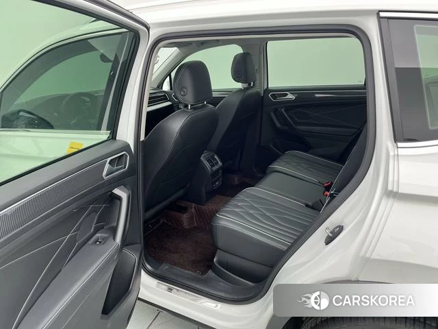Volkswagen Tiguan L id 4259027 из Китая 26