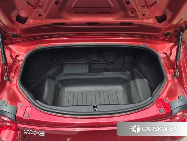 Mazda MX-5 id 4380554 из Китая 8