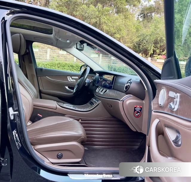 Mercedes-Benz E-class id 4264503 из Китая 17