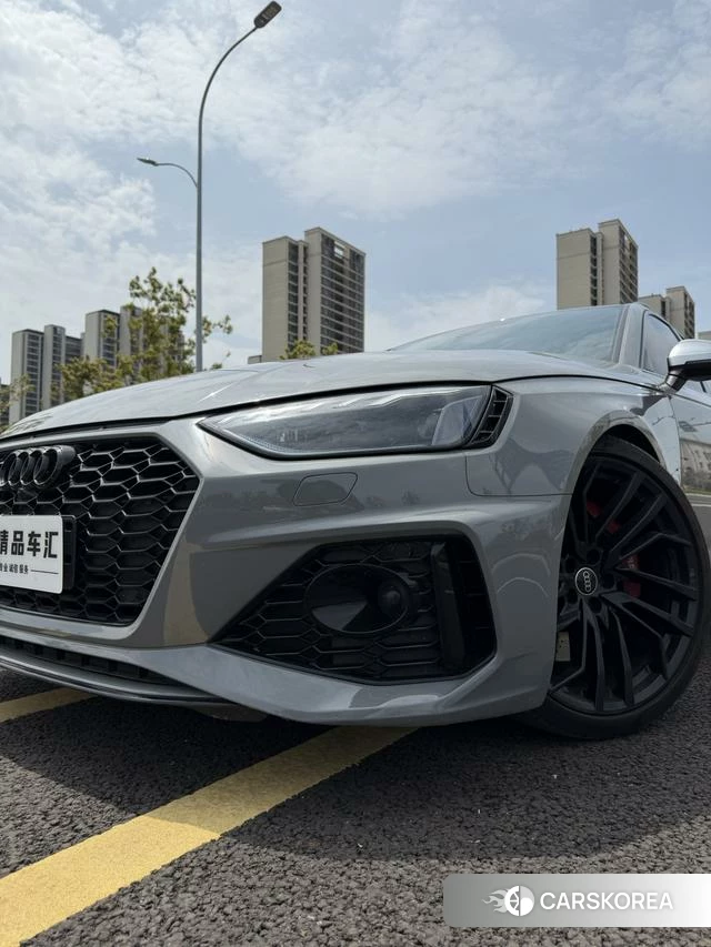 Audi RS 4 id 3908198 из Китая 19