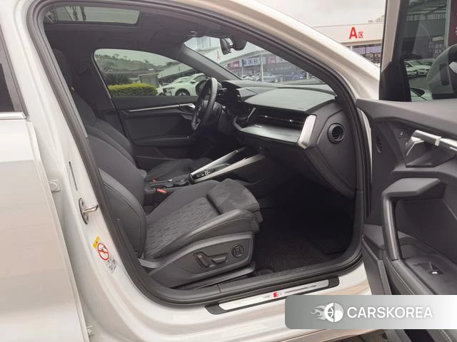 Audi A3 id 4367392 из Китая 16