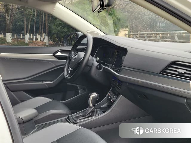 Volkswagen Sagitar id 4260123 из Китая 15