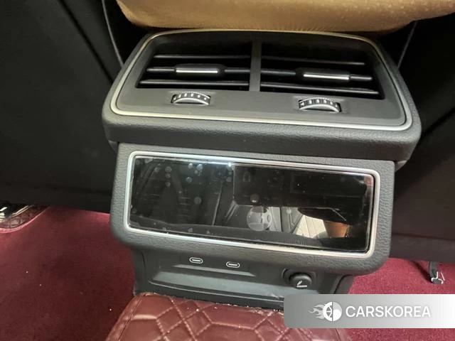 Audi A7L id 4368167 из Китая 10