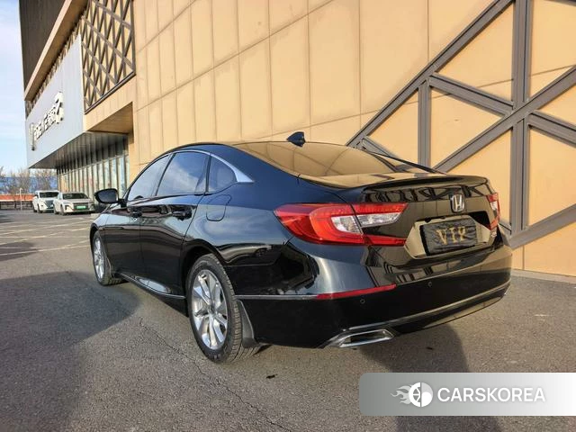 Honda Accord id 4207999 из Китая 10