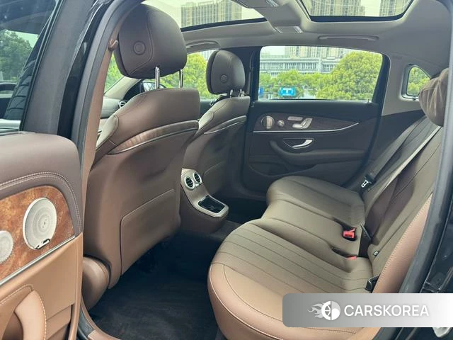 Mercedes-Benz E-class id 4271451 из Китая 8