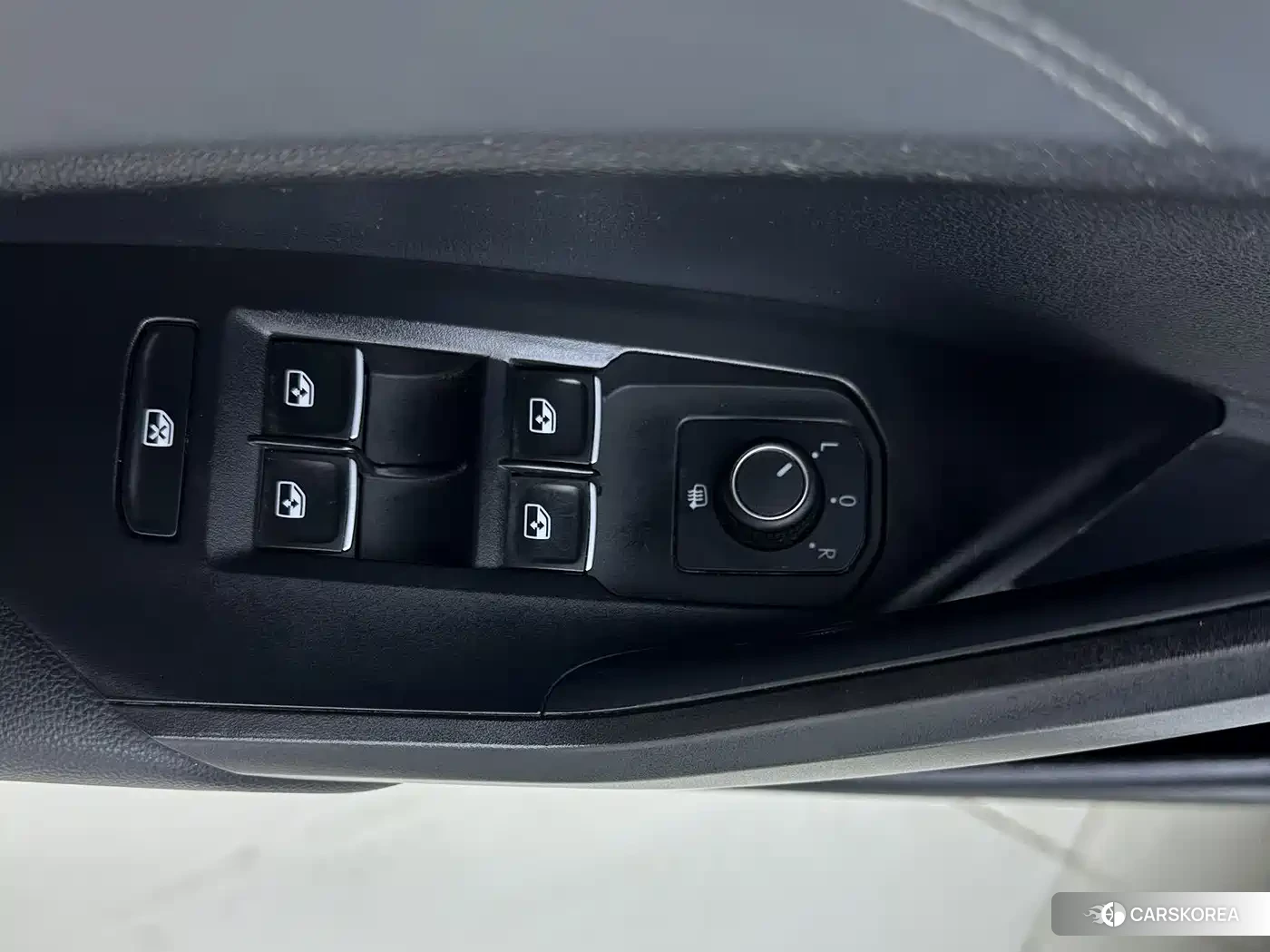 Volkswagen Sagitar id 4629572 из Китая 19