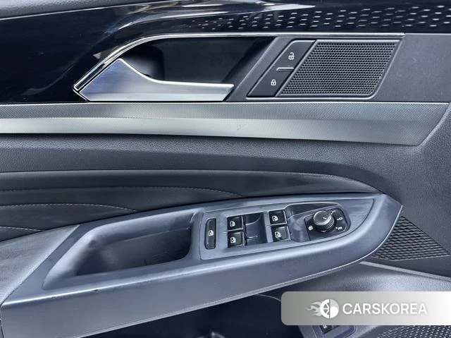 Volkswagen Passat id 4297806 из Китая 19