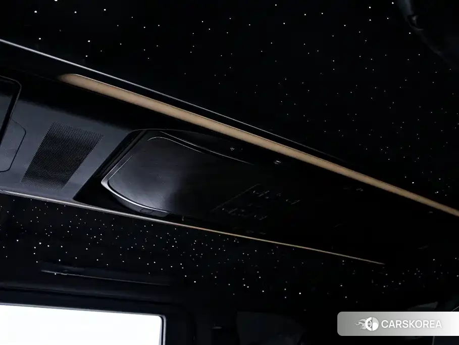Lexus LM id 4628316 из Китая 15
