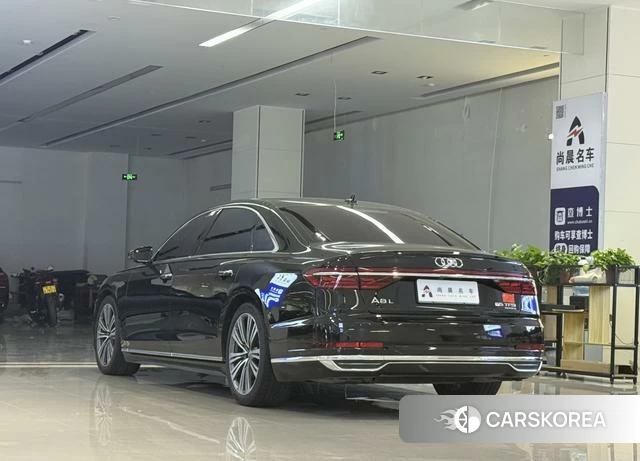 Audi A8 id 4240703 из Китая 16