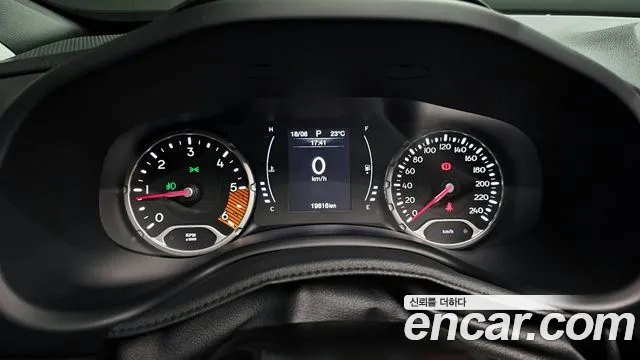 Jeep Renegade id 2834403 из Кореи 18