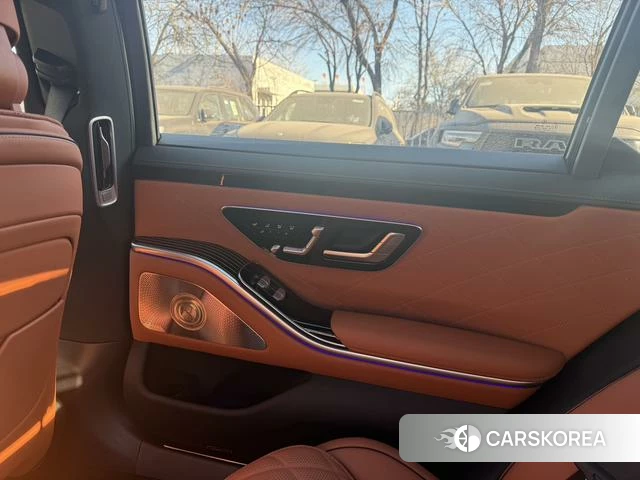 Mercedes-Benz S-class id 4256338 из Китая 10