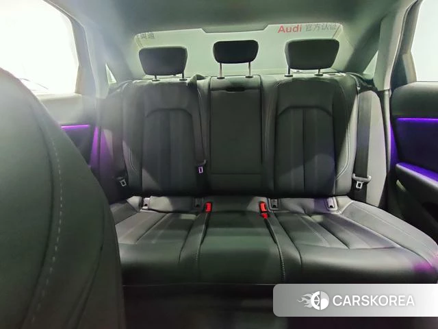 Audi A4L id 4215028 из Китая 25