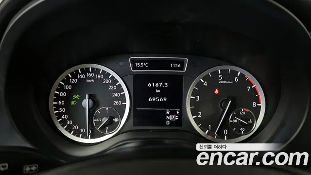 Infiniti Q30 id 2711954 из Кореи 18