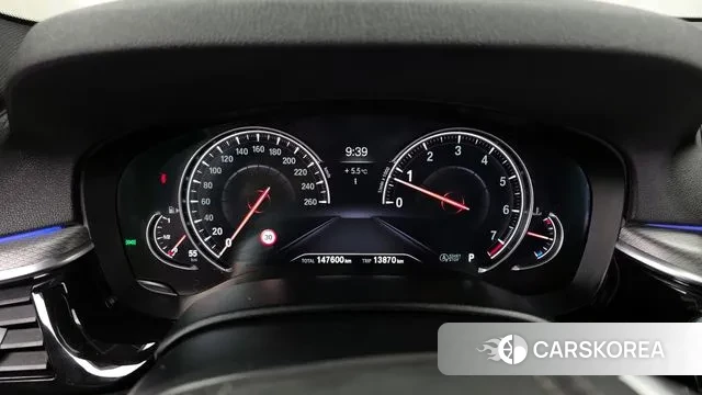 BMW 5 Series (G30) id 3761214 из Кореи 18