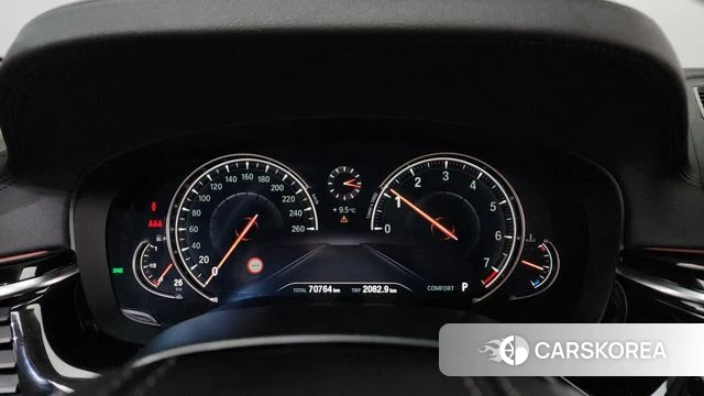 BMW 5 Series (G30) id 3801566 из Кореи 18