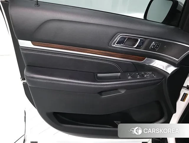 Ford Explorer id 2986817 из Кореи 18