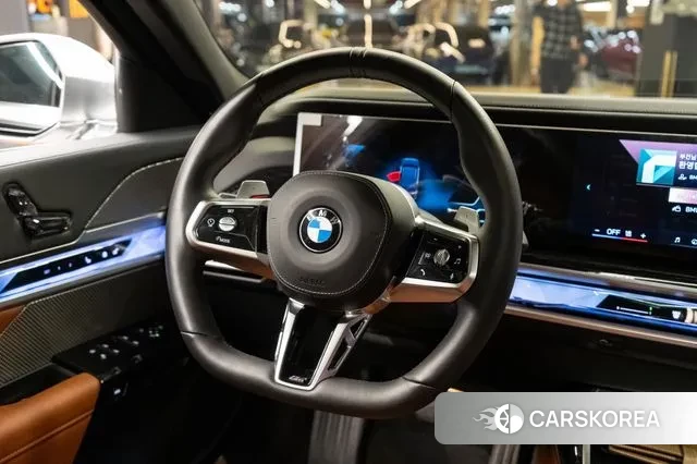 BMW 7 Series (G70) id 3446844 из Кореи 8