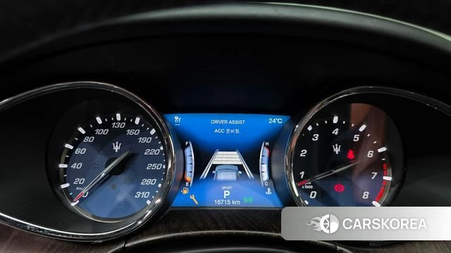 Maserati Quattroporte id 4520676 из Кореи 32