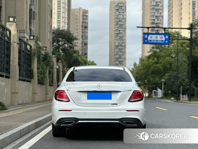 Mercedes-Benz E-class id 4212624 из Китая 17