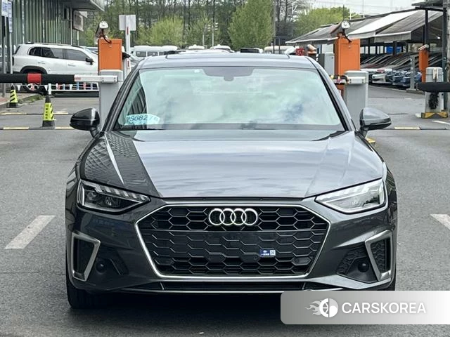 Audi A4L id 4240331 из Китая 15