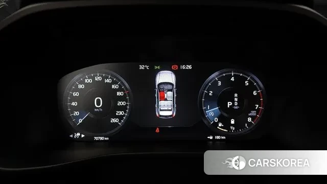 Volvo XC40 id 2969229 из Кореи 18