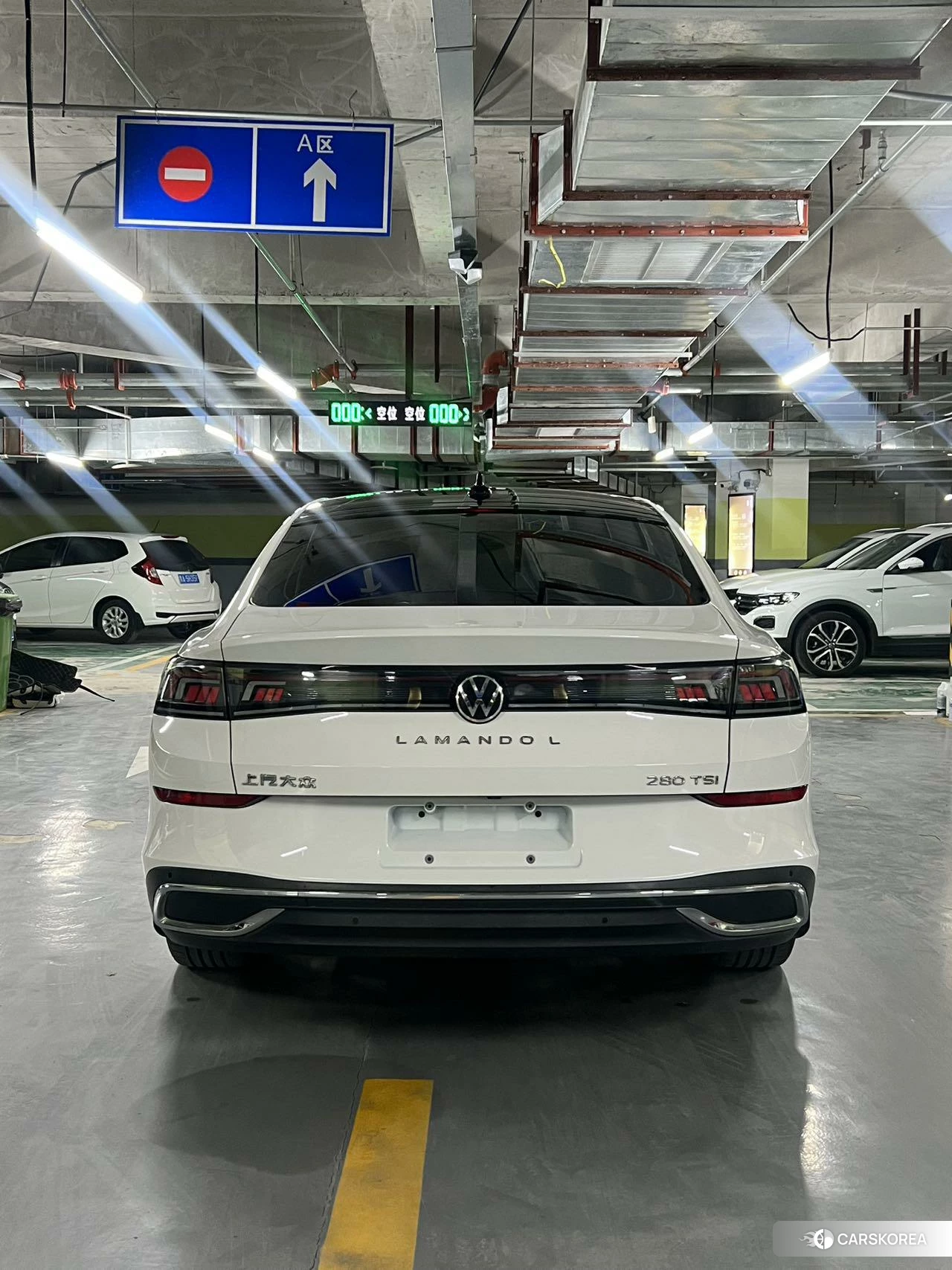 Volkswagen Lamando id 4510317 из Китая 12