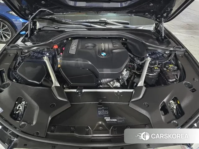 BMW 5 Series (G30) id 3018619 из Кореи 18