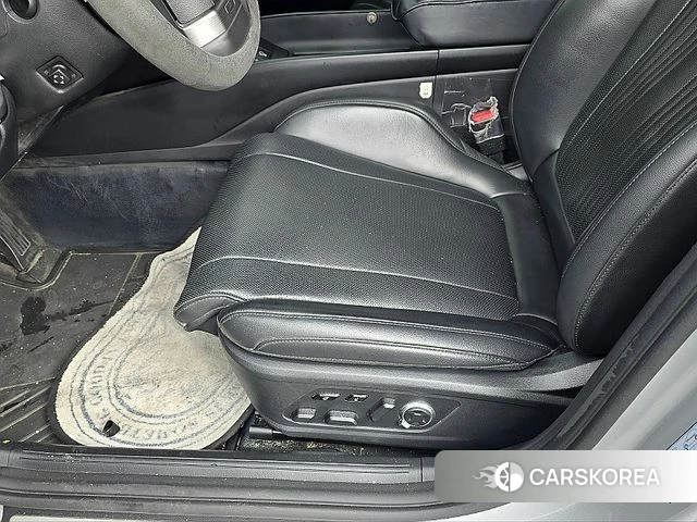 Hyundai Grandeur (GN7) id 3922500 из Кореи 16