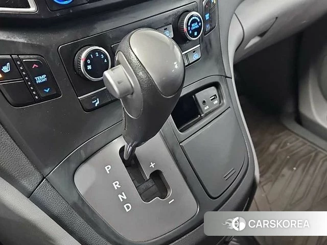Hyundai The New Grand Starex id 4285838 из Кореи 16