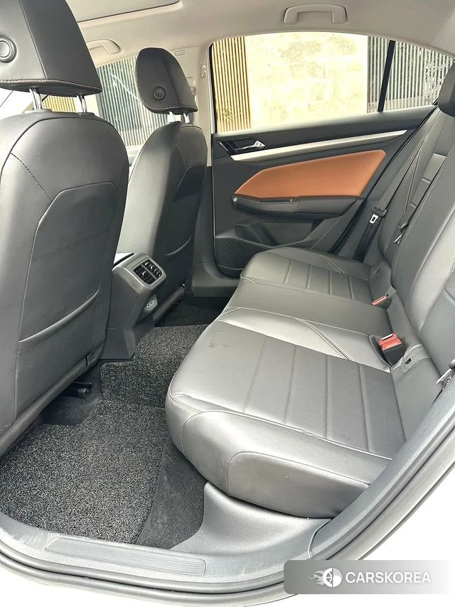 Volkswagen Bora id 4259741 из Китая 12