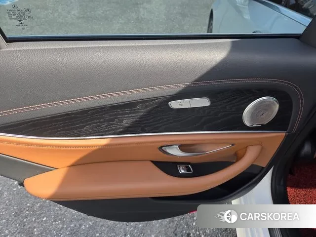 Mercedes-Benz E-Class W213 id 3291327 из Кореи 16