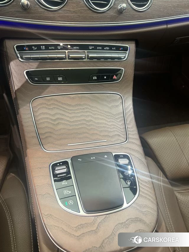 Mercedes-Benz E-class id 4329103 из Китая 18