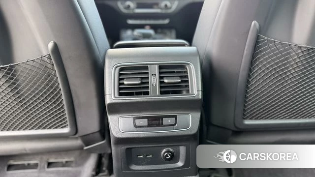 Audi Q5L id 4277869 из Китая 14