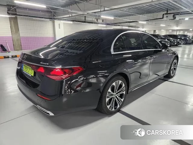 Mercedes-Benz E-Class W214 id 3775770 из Кореи 18