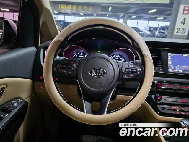 Kia The New Carnival id 2844976 из Кореи 18