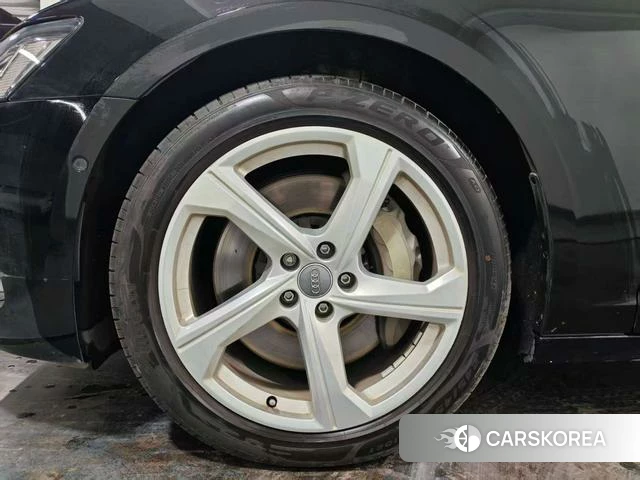 Audi A6L id 4271390 из Китая 15