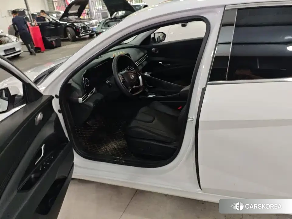 Hyundai Elantra id 4600490 из Китая 8