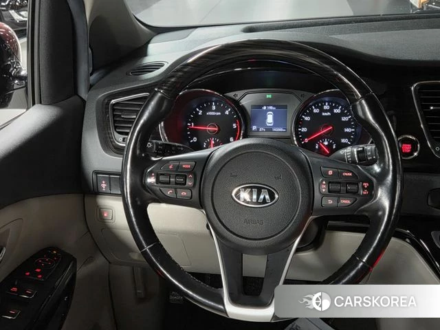Kia The New Carnival id 4732649 из Кореи 18