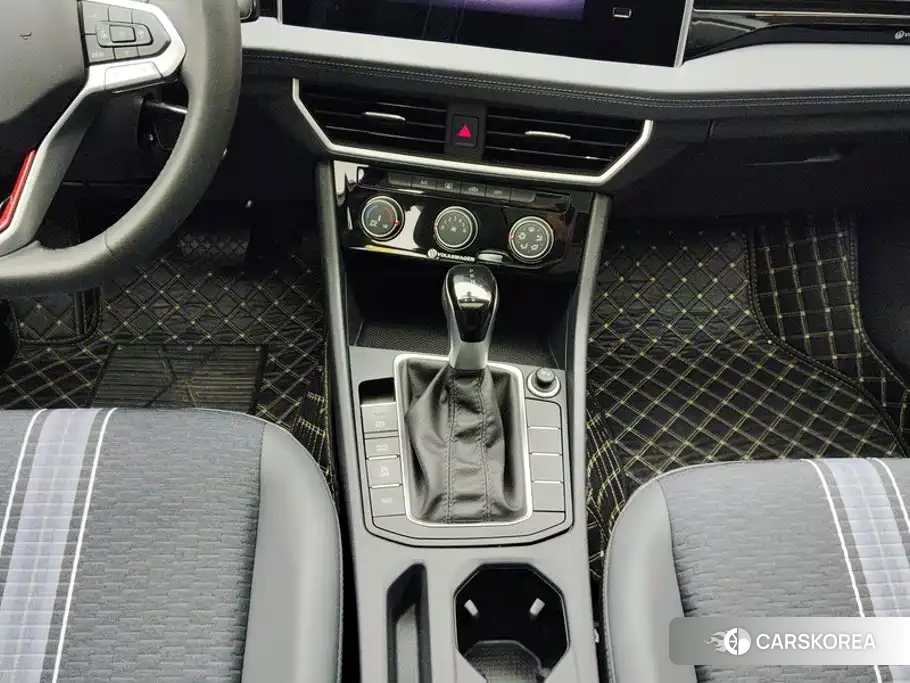 Volkswagen Sagitar id 4554021 из Китая 14