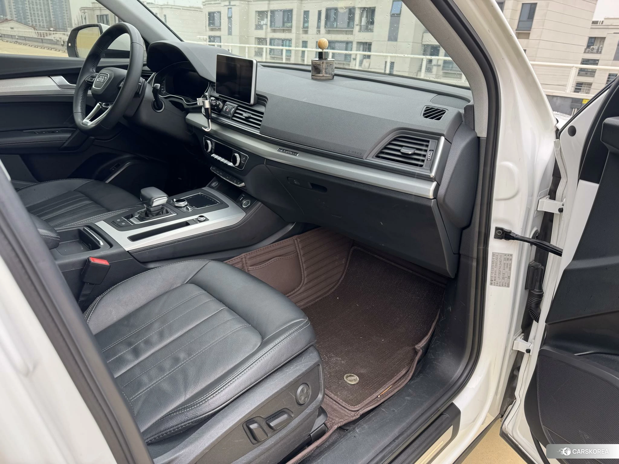 Audi Q5L id 4461480 из Китая 15