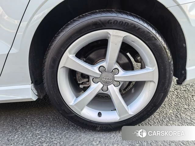 Audi A3 id 4238462 из Китая 18