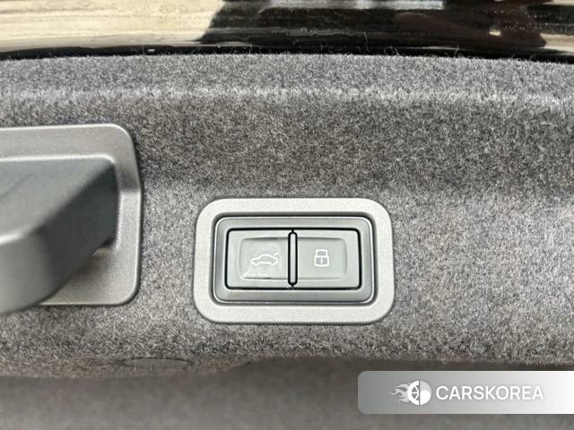 Audi A6L id 4366071 из Китая 29