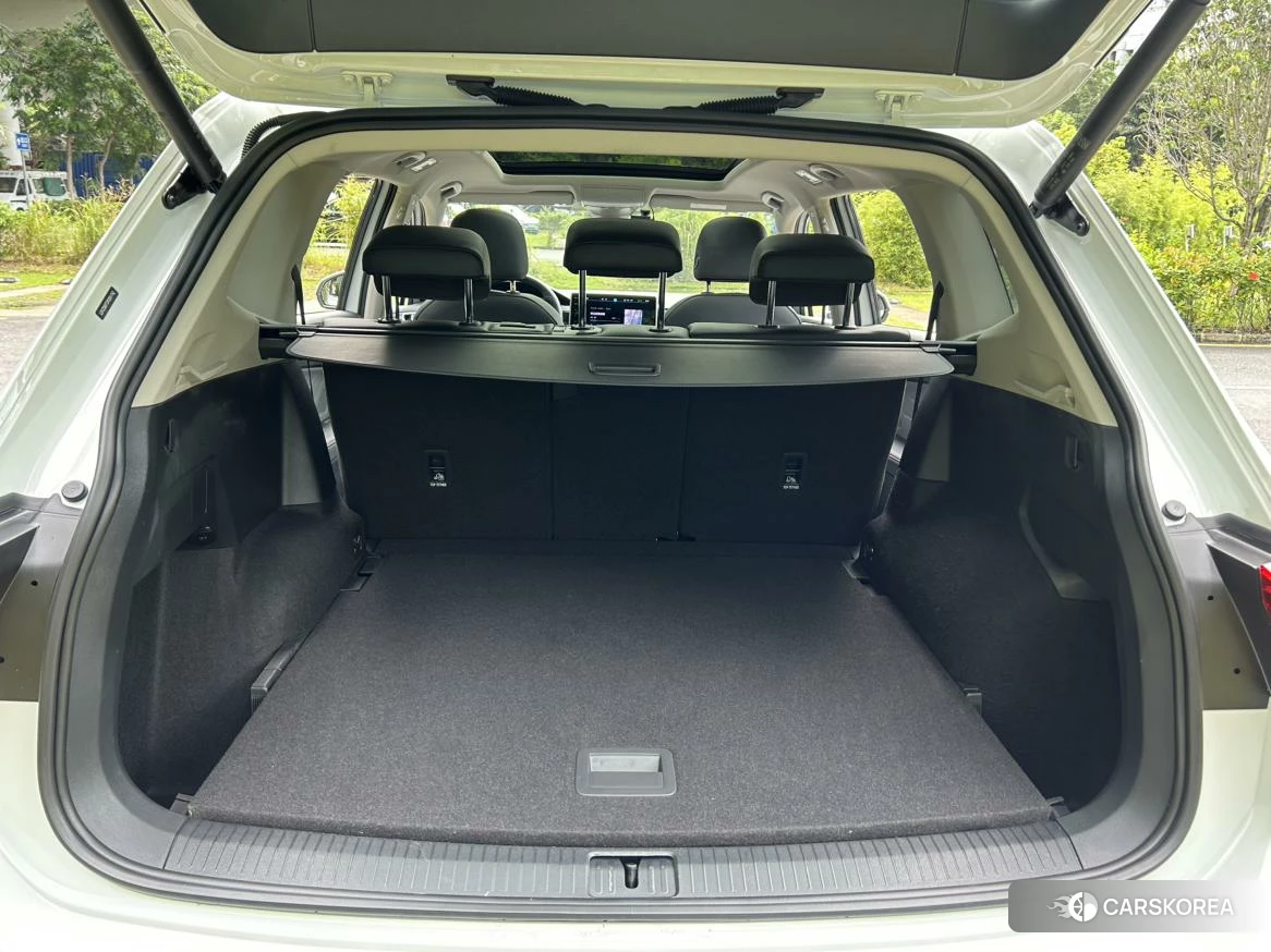 Volkswagen Tiguan L id 4514867 из Китая 12