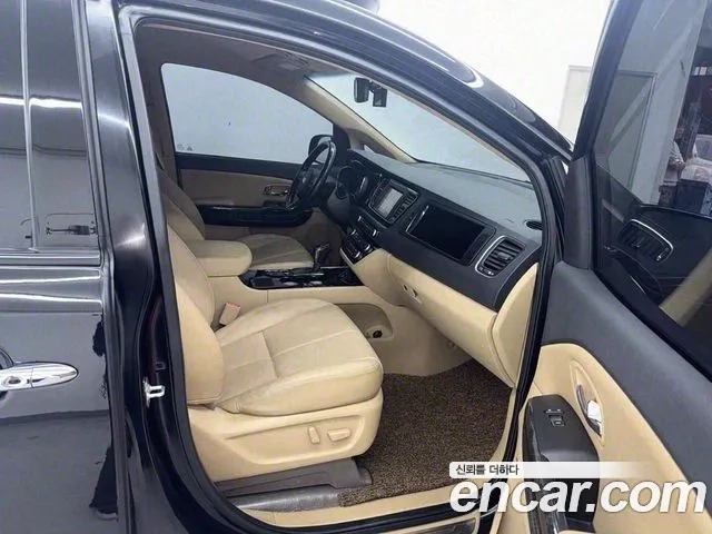 Kia The New Carnival id 2870440 из Кореи 17